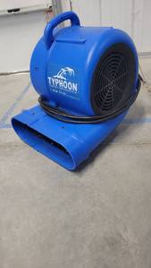lot 7151 image: Dry Air Typhoon High Velocity 3-Speed Air Mover Model TYPHOON