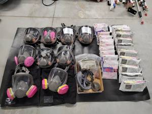 lot 7192 image: Lot of PPE Full Face Respirator with NIOSH P100 Filters for Acid Gas and Organic Vapor Rating&nbsp