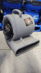 lot 12639 image: Viking Centrifugal Air Mover 2200 EX
