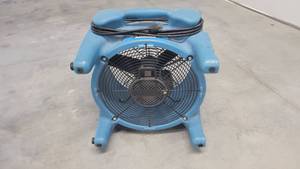 lot 12795 image: DRIEAZ Ace Turbo Dryer