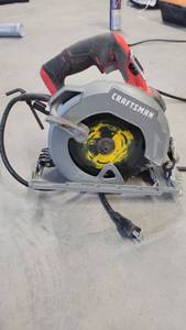 lot 12806 image: 7 14in Craftsman Saw Model CMES10