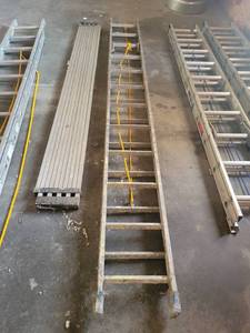 lot 12855 image: Werner 24ft Ladder