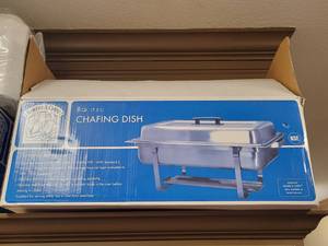 lot 13556 image: 8qt Chaffing Dish