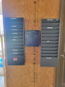 lot 13584 image: Lot of 3 Wall Mounted Organizers