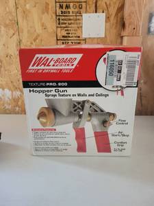 lot 13602 image: Wal-Board Tools Texture-Pro 200 Hopper Gun with 3 Spray Tips