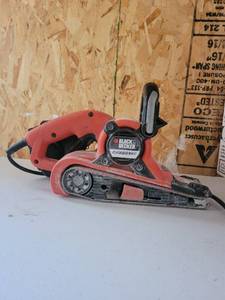 lot 13609 image: Black & Decker Dragster