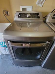 lot 13633 image: Kenmore Elite Electric Dryer