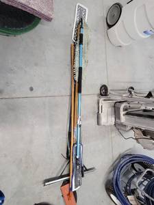 lot 13657 image: Lot of Floor Mops and Squeegees