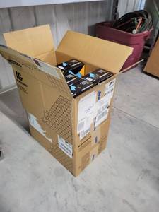 lot 13739 image: 2 Cases of Medium and Large Gloves