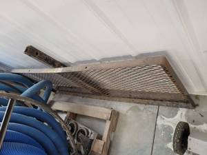 lot 13754 image: Lift Gate 5ft