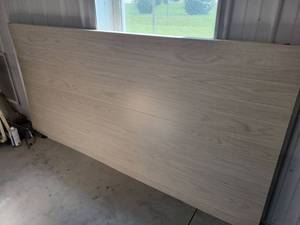 lot 13758 image: (20) 96 x 48 Beige Pannels
