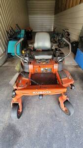 lot 123 image: Kubota Zero- Turn Lawn Mower