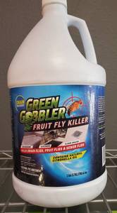 lot 136 image: Green Gobbler 1 Gal Fruit Fly Killer