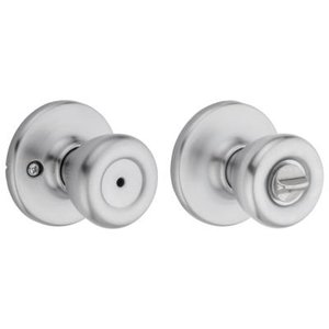 lot 16573 image: Kwikset Tylo BedBath Privacy Door Knob in Satin Chrome