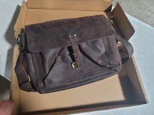 lot 63252 image: Real Leather Scatchel