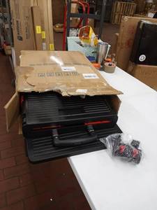 lot 35019 image: folding cart black and red