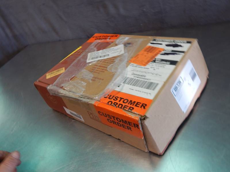lot 2490 image: Pfister Tub Trim Kit