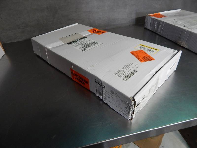 lot 2533 image: Schon Contemporary Pull Down Sprayer Kitchen Faucet Factory Sealed