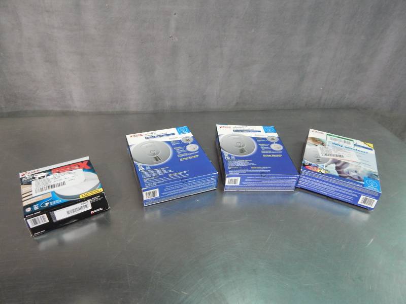 lot 2663 image: Kidde Smoke Alarms