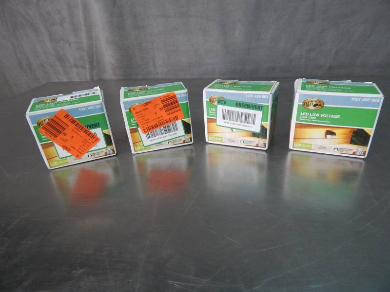 lot 2674 image: Lot of Low Voltage LED Deck Lights