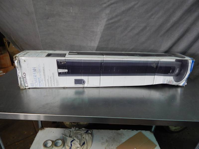 lot 2729 image: Lasko 48 Tower Fan