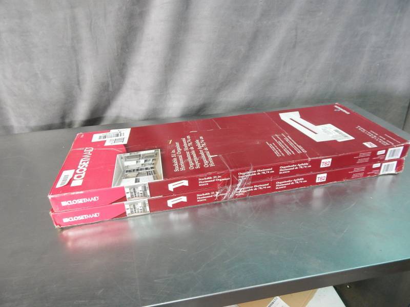 lot 2735 image: Closet Horizontal Organizers