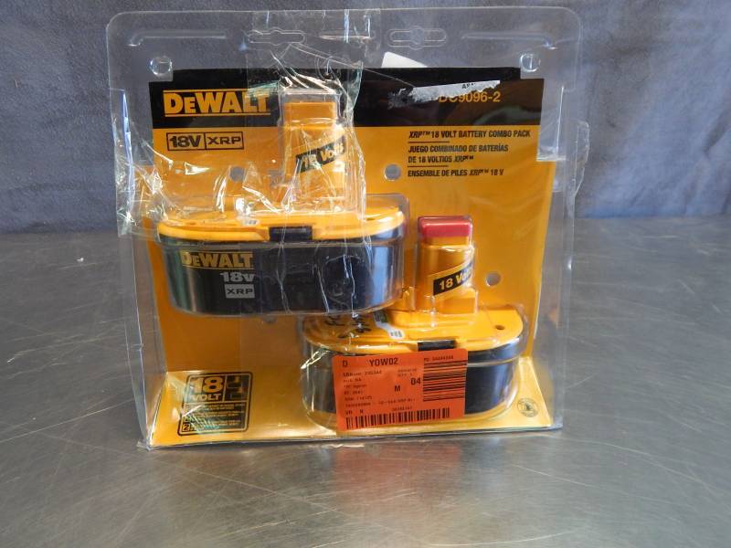 lot 2214 image: DeWalt 18v Batterys