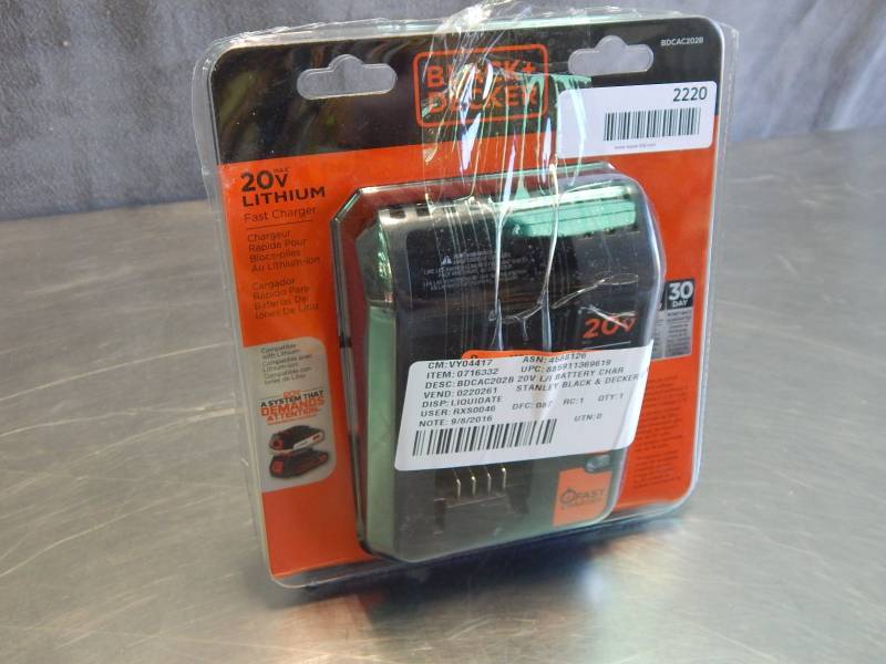 lot 2220 image: Black and Decker 20v Fast Charger