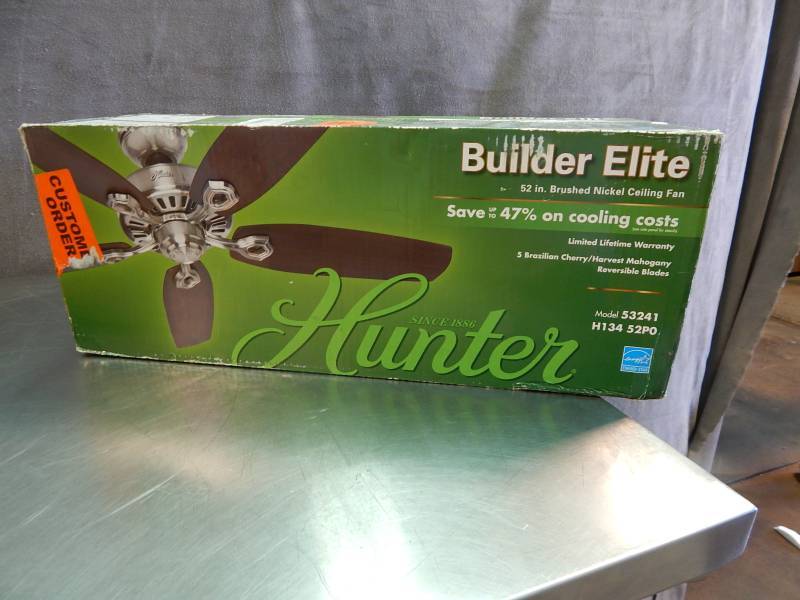 lot 2298 image: Hunter Builder Elite 52 Ceiling Fan Factory Sealed
