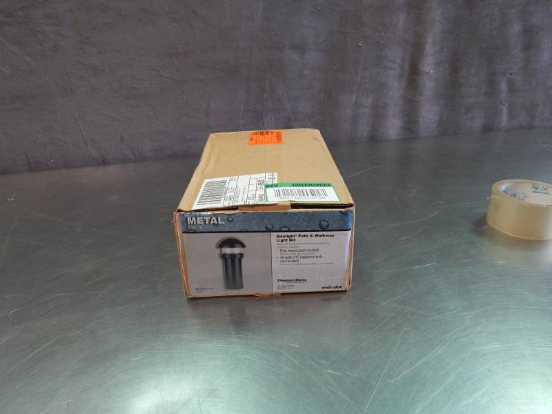 lot 2412 image: Sitelight Path and Walkway Light Kit