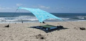 lot 67972 image: Neso Tents Grande Beach Tent, 7ft Tall, 9 X 9ft, Reinforced Corners And Cooler