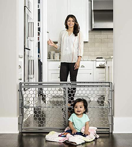 lot 22327 image: Regalo Easy Fit Plastic Adjustable Extra Wide Baby Gate