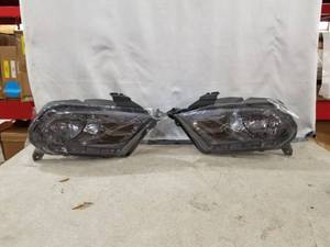 lot 17813 image: OE STYLE HEAD LIGHTS CHROME HOUSING