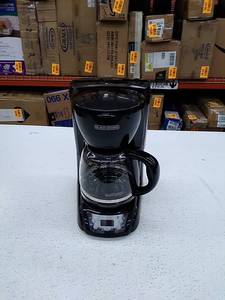 lot 37801 image: Black and Decker coffeemaker