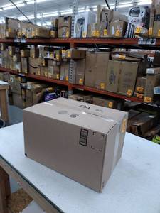 lot 38015 image: Box Of Black stringless Trash bags, AMOUNT UNKNOWN