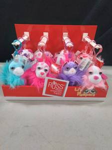 lot 6130 image: RUSS LIL PEEPERS 3 BACKPACK KEY CHAIN CHOOSE CHARACTER (NEW) (12 Pack) Retail Value of $60