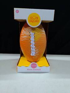 lot 6162 image: Sun Squad Water Football, Waterproof, Ages 5
