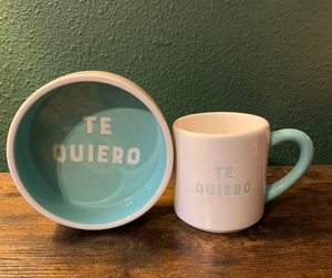 lot 8607 image: Mug and Pet Bowl Set - Blue