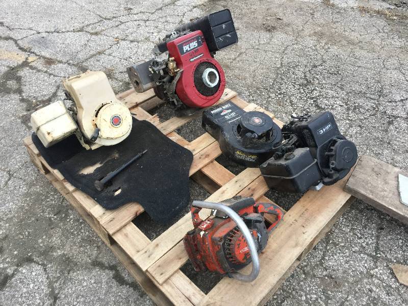 lot 2004 image: LOT OF 4 MOTORS