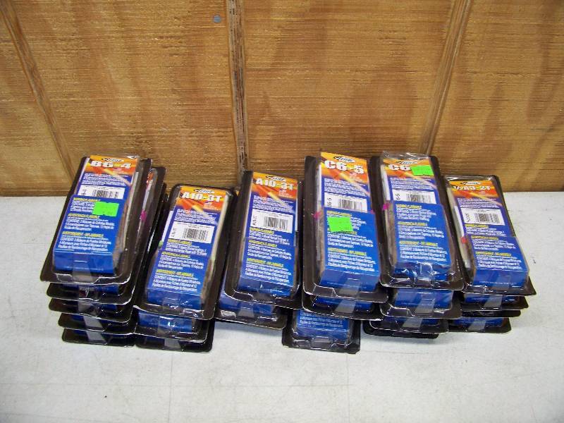 lot 523 image: 23 Model Rocket Engines