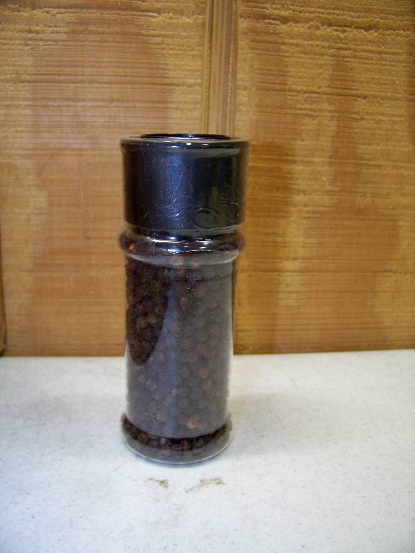 lot 526 image: 24 Grinder Jars RL Schreiber Peppercorns