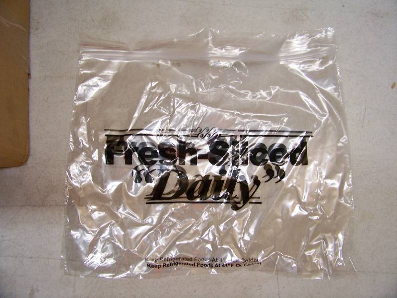 lot 525 image: 1000 Ziplock Type Deli Bags