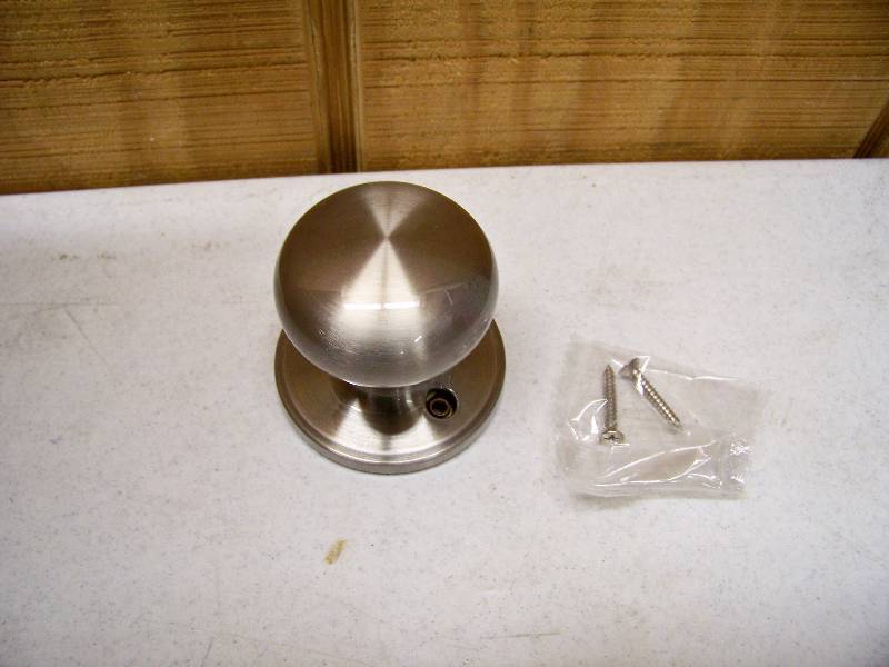 lot 644 image: Case of 50 Schlage Dummy Locks