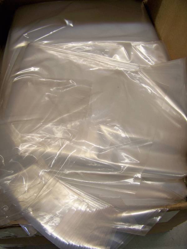 lot 654 image: 250 Clear Plastic Bags