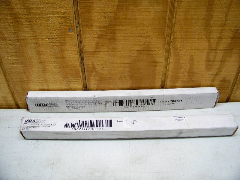 lot 671 image: 30 Pipe Support Brackets
