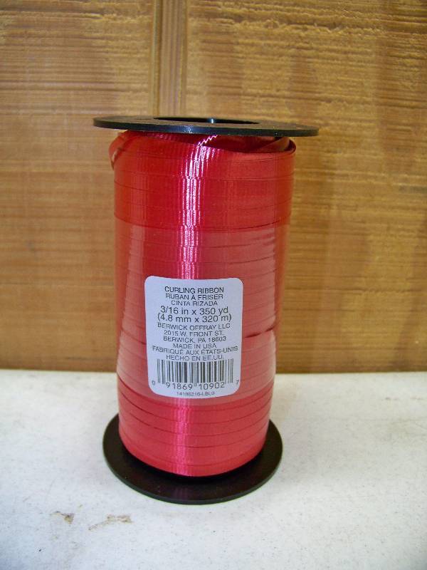 lot 683 image: 12 Spools Berwick Curling Ribbon