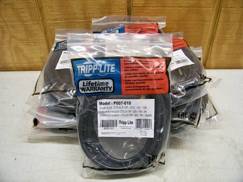 lot 685 image: 10 Tripp-Lite Power Cords
