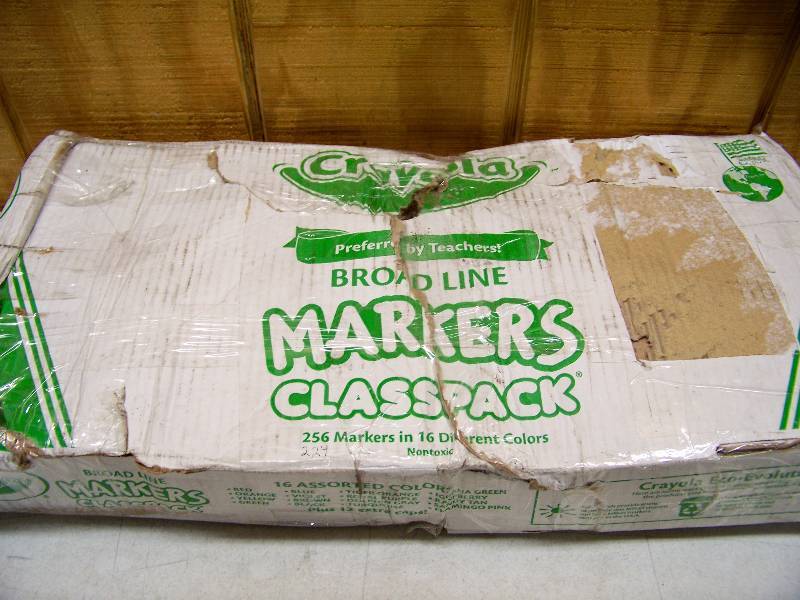 lot 708 image: Crayola Classpack Markers