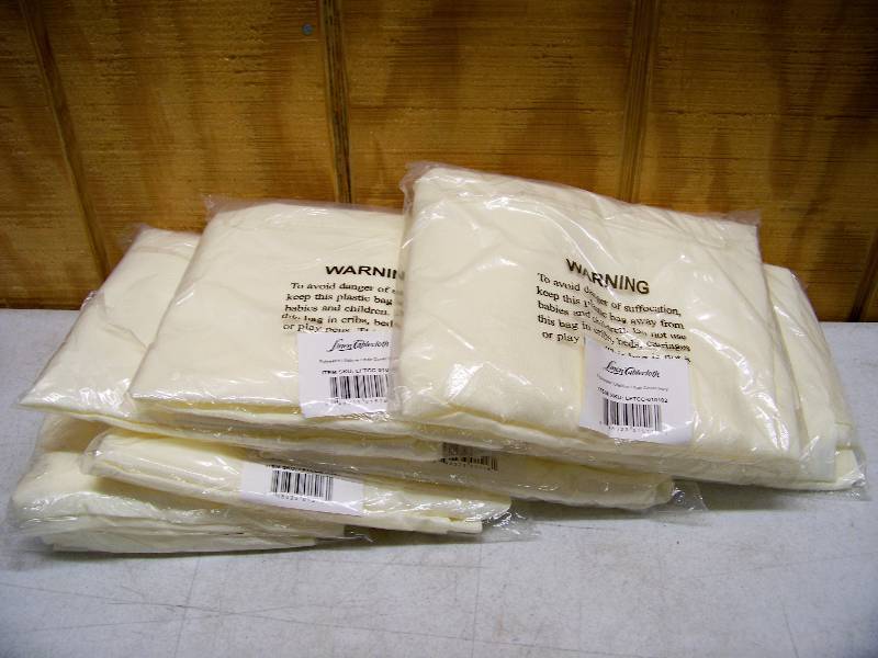 lot 712 image: 7 Polyester Chair Covers