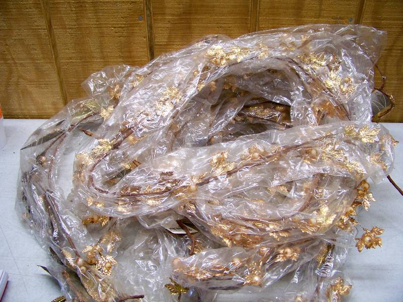 lot 715 image: 10 Iron Leaf Garlands